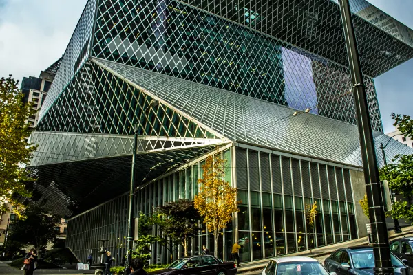 The geometric exterior of Seattle Central Library